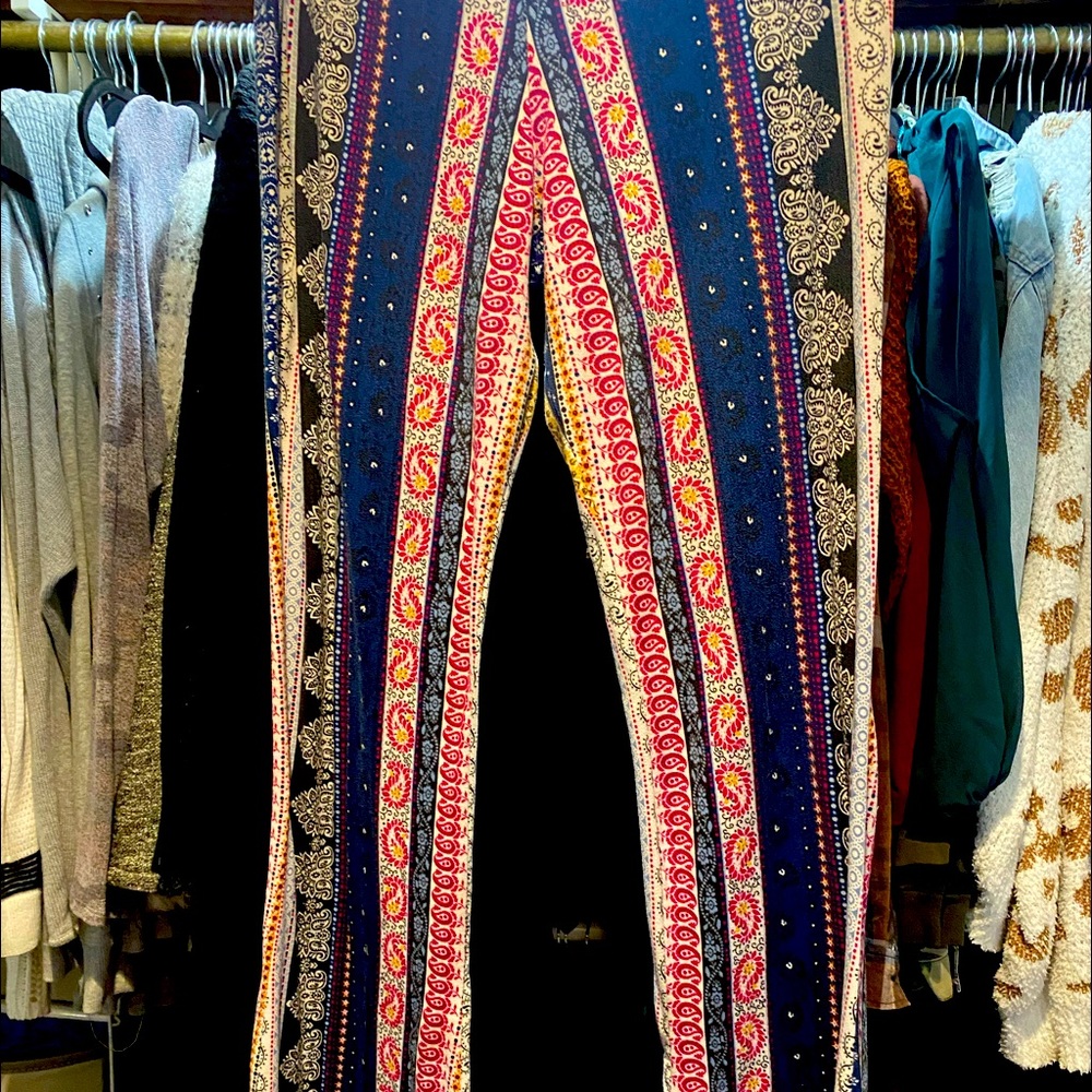 Hippie style pants stretch